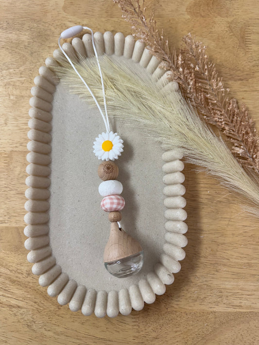 Car diffuser white daisy